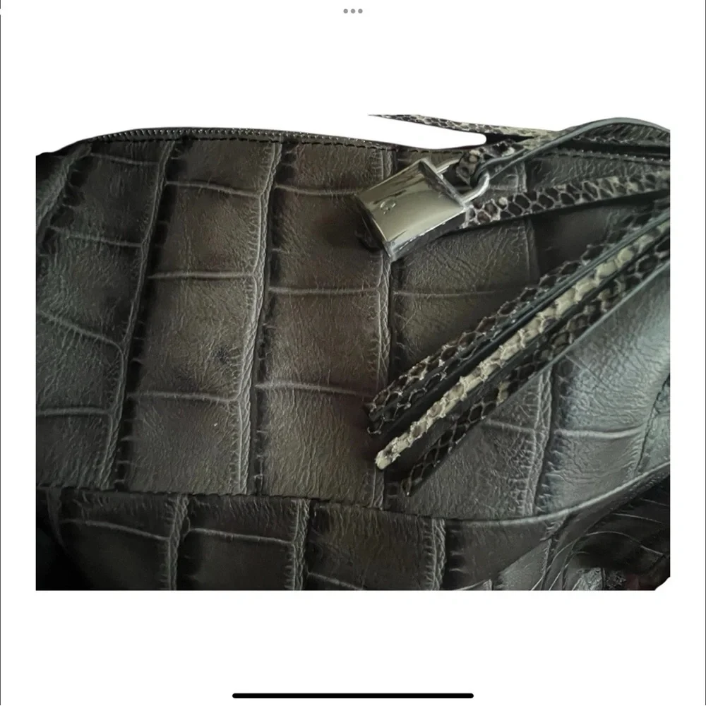 G.I.L.I. Gray Croc Embossed Genuine Leather Satchel Handbag